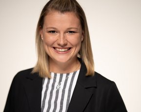 Portraitfoto Prof. Dr. Annika Jahn