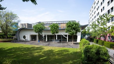 Bibliothek Außenansicht SRH Hochschule Heidelberg